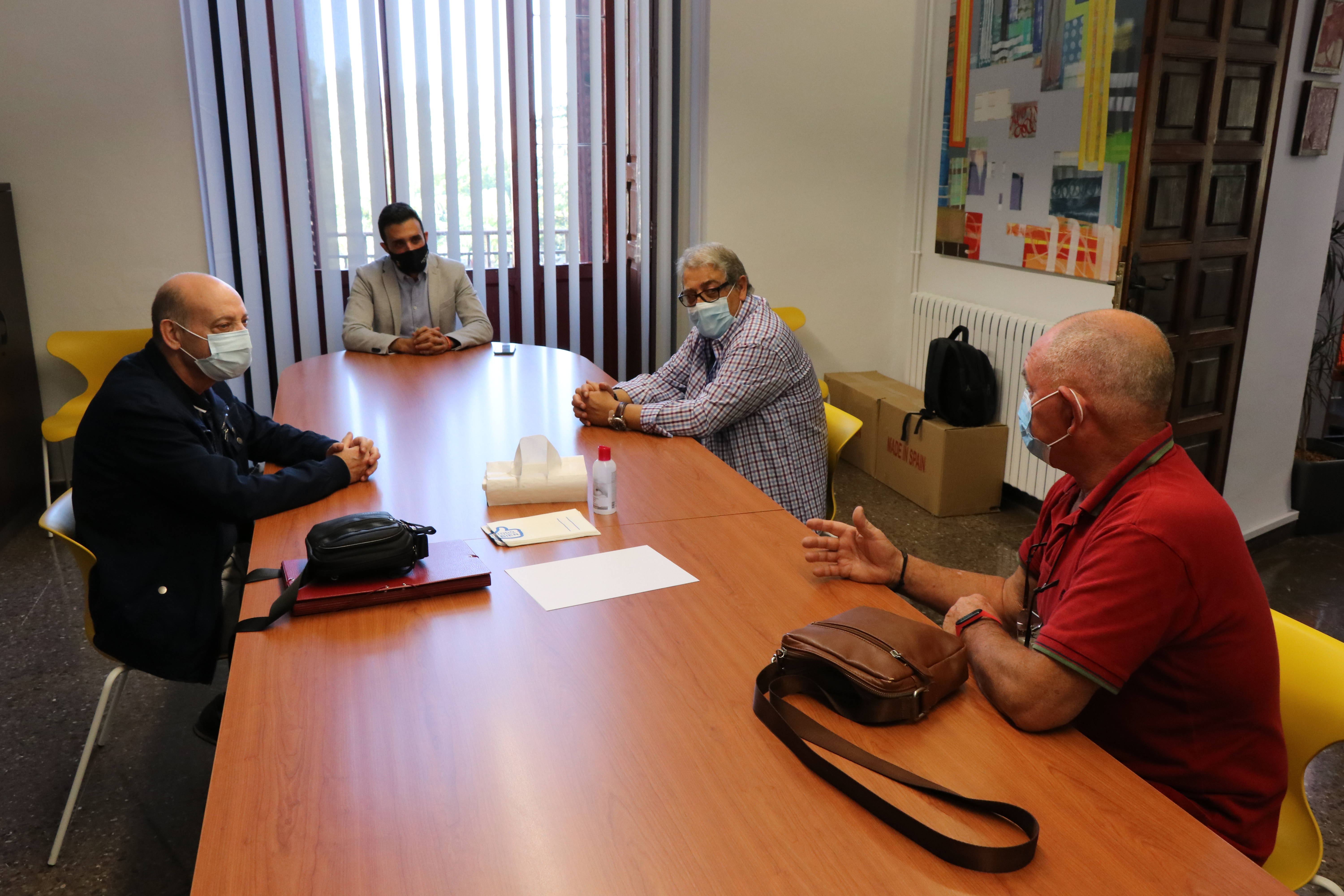 L'alcalde de Sagunt es reunix amb la Confederació d'Associacions de Veïns i de Consumidors de la Comunitat Valenciana