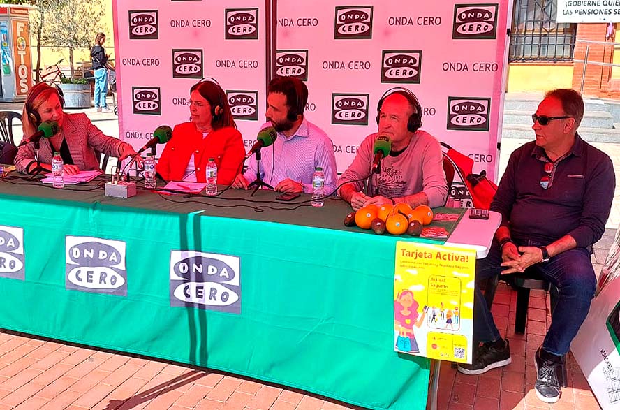 L'ajuntament reivindica el comerç local i els mercats municipals