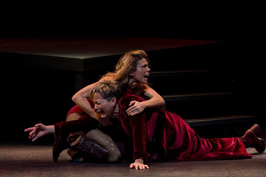 La voz de las Troyanas resuena en el Teatro Romano de Sagunto