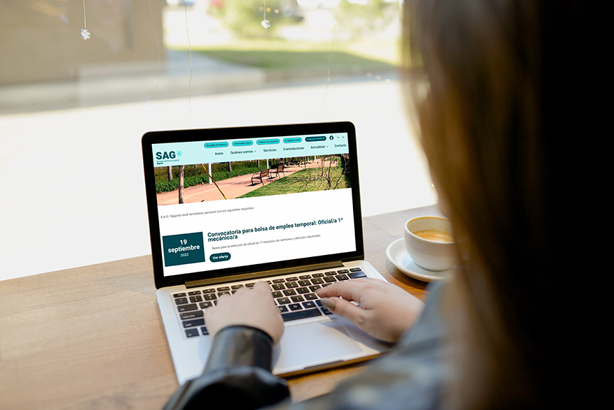 La SAG gestionarà, de manera interna, la selecció i contractació de personal propi i borses d'ocupació