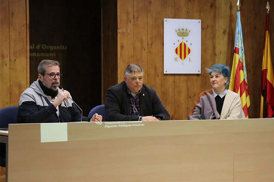 El Centre Cívic Antic Sanatori ha acollit la presentació del nou Manual dels Serveis Socials d'Atenció Primària