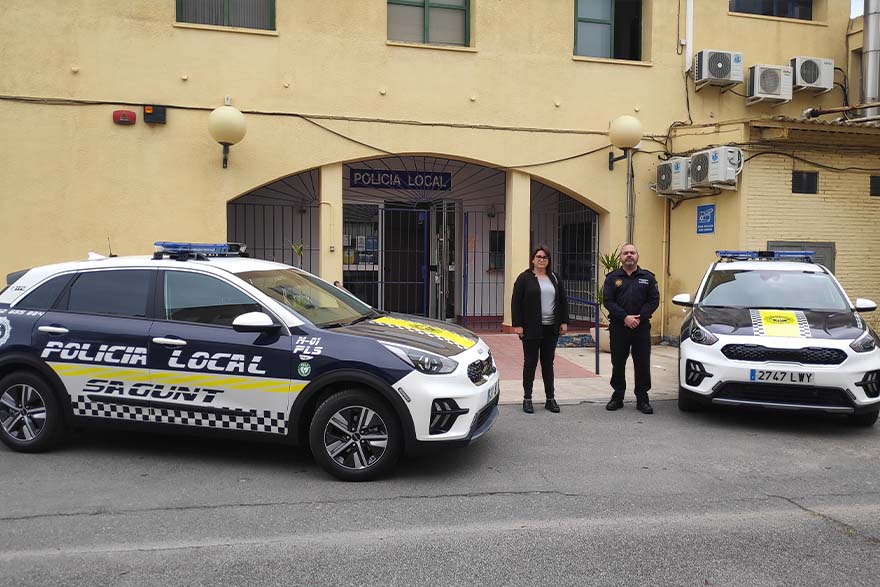 La Policia Local de Sagunt adquirix dos nous vehicles dins del compromís de l'Ajuntament amb la sostenibilitat i l'ecologia