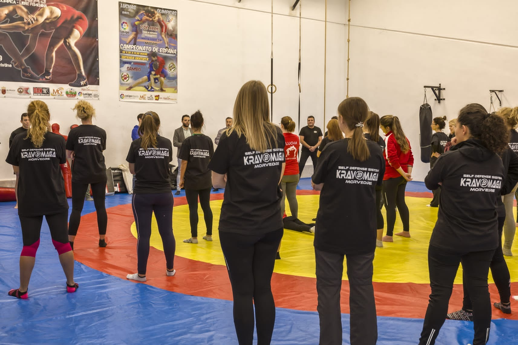 Igualtat destaca l'alta participació en la presentació del taller de Krav Maga