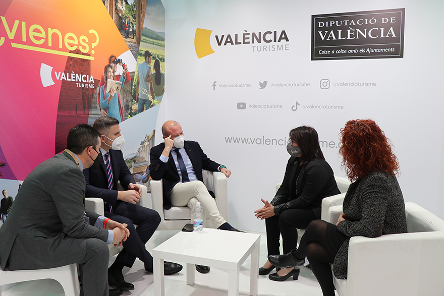 El departament de Turisme es reuneix amb la Diputació de València i empreses especialitzades en FITUR