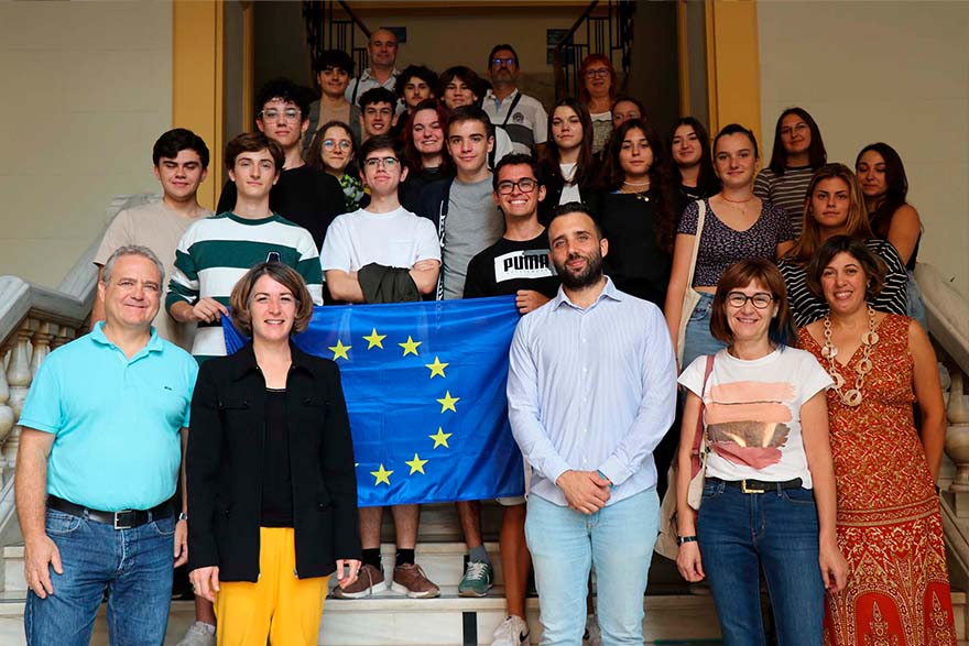 L'Ajuntament de Sagunt rep l'alumnat del programa Erasmus de l'IES Clot del Moro