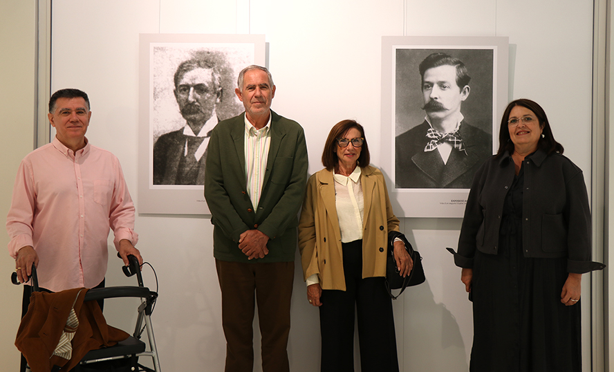 Una exposición recuerda la vida y las facetas más desconocidas del cronista Antonio Chabret Fraga