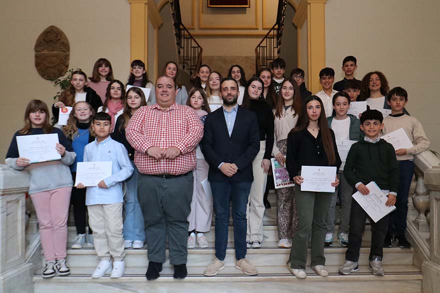 El Ayuntamiento de Sagunto reconoce al alumnado de excelencia de los centros del municipio
