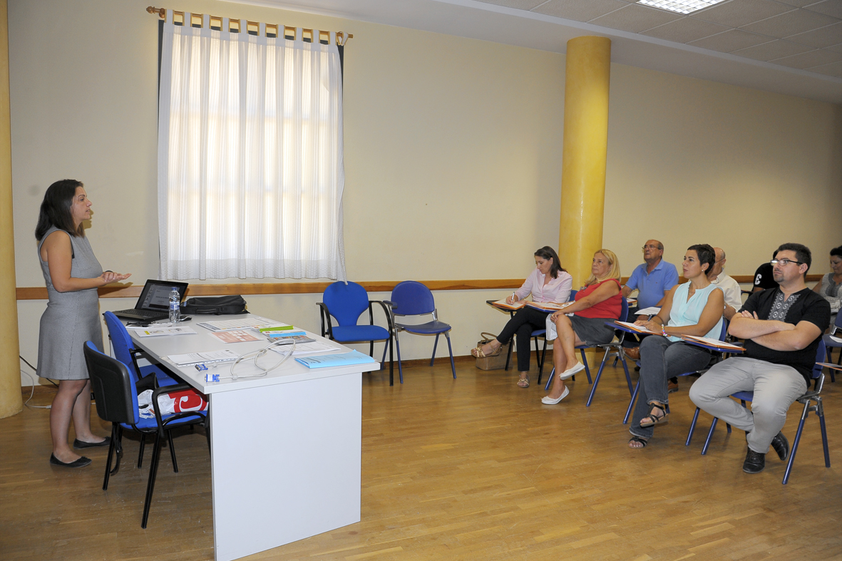 El concejal de Comercio asiste al taller sobre Gestión de Compras “Dinamización de ejes comerciales” que tuvo lugar ayer en el Centro Cívico