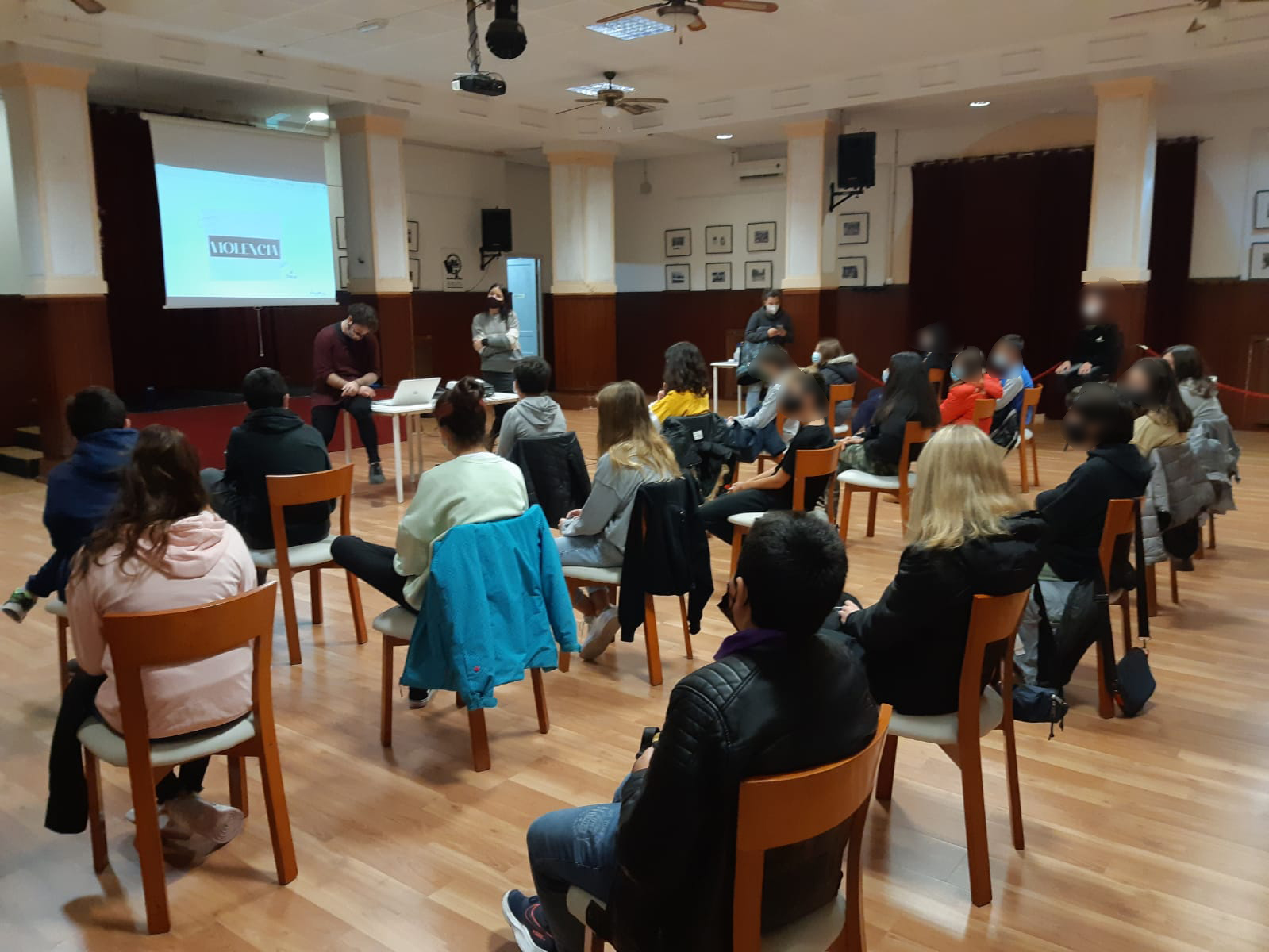 Bona acollida de les jornades formatives per als grups de participació i dinamització de la regidoria de Joventut