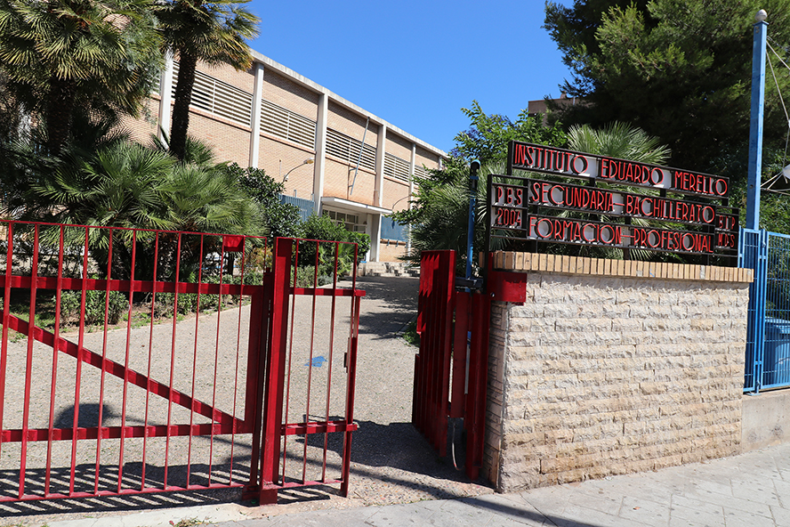 La comunidad educativa y los ayuntamientos de los municipios afectados por la paralización del Pla Edificant convocan concentraciones 