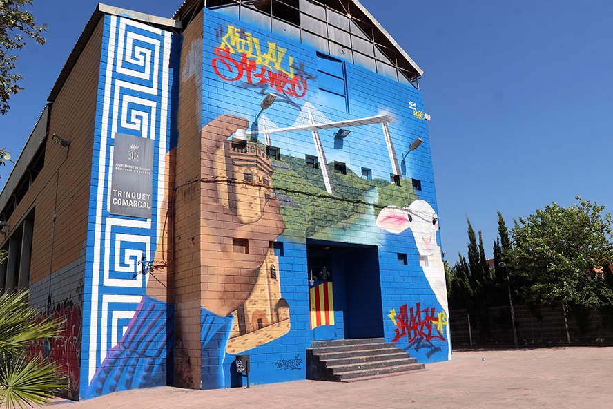 Siete nuevos murales dan color a las calles de la ciudad de Sagunto gracias a la XI edición del Més Que Murs