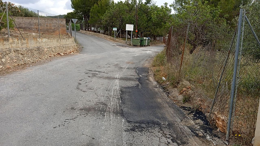 Finalitzen les obres de reparació de clots en el camí de Romeu