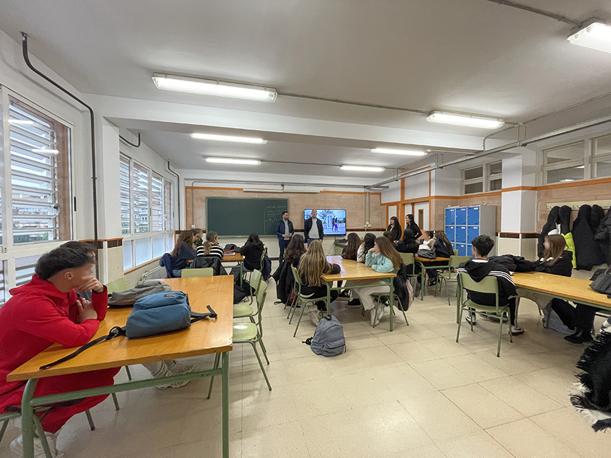 El projecte "Espill de carrer" conclou la programació del 25-N