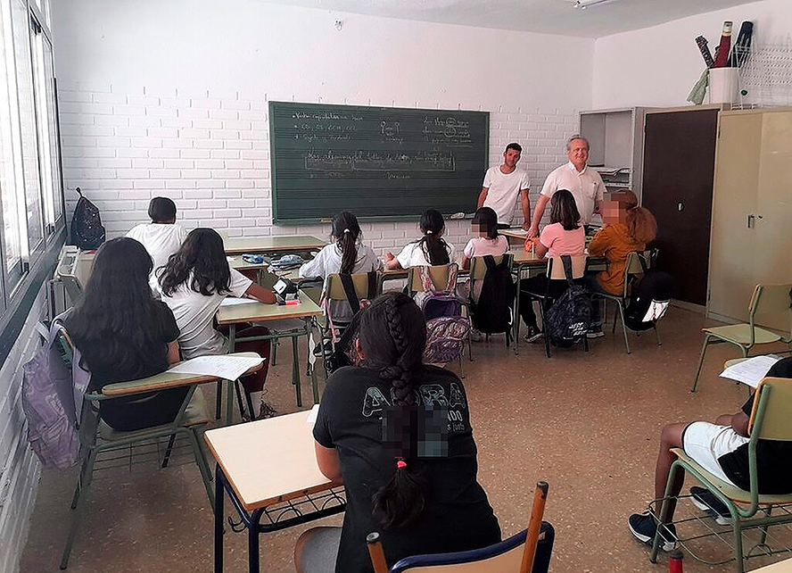 Durant este curs escolar s'han dut a terme programes de suport educatiu i atenció a l'absentisme