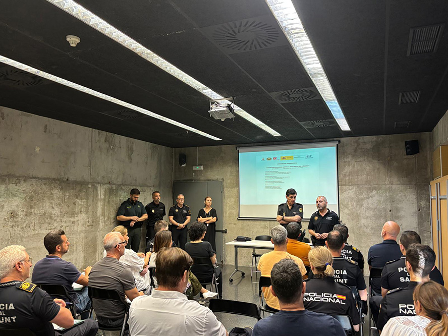 La Regidoria d'Igualtat i la Policia Local formen les Forces i Cossos de Seguretat en matèria de violència de gènere