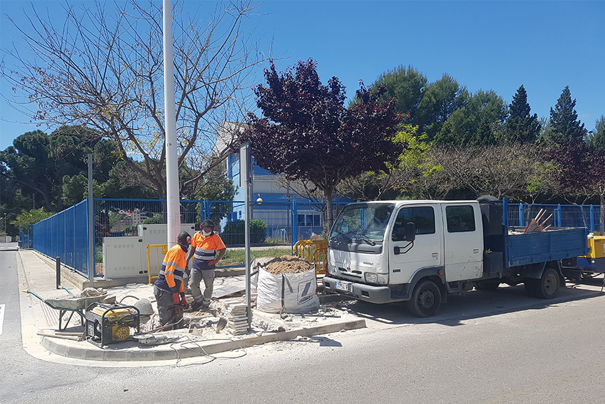 Durant l’estiu han continuat les intervencions de mantenimient i adequació en els centres educatius 