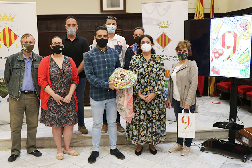 Es presenta la campanya ‘Els regals més dolços, en el comerç local’ impulsada pel departament de Comerç i Mercats per a la festivitat del 9 d’Octubre