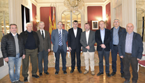 El presidente de las Cortes Valencianas recibe a la Acequia Mayor y al alcalde de Sagunto 