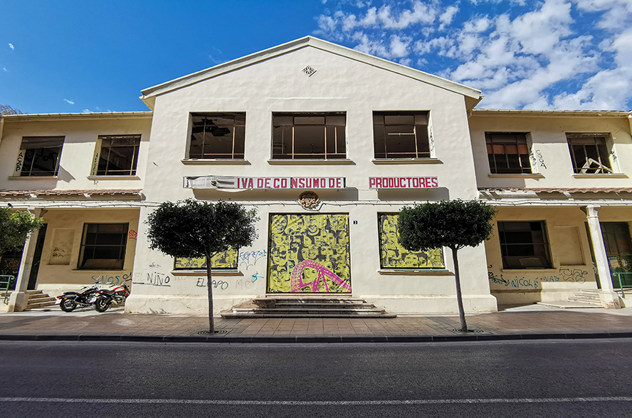 El CEAM i Centre de Dia en l'edifici de l'Economat en espera de l'aprovació del projecte