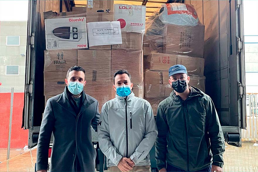 El Camp de Morvedre envia el primer camió amb 15 palets replets de material cap a Ucraïna