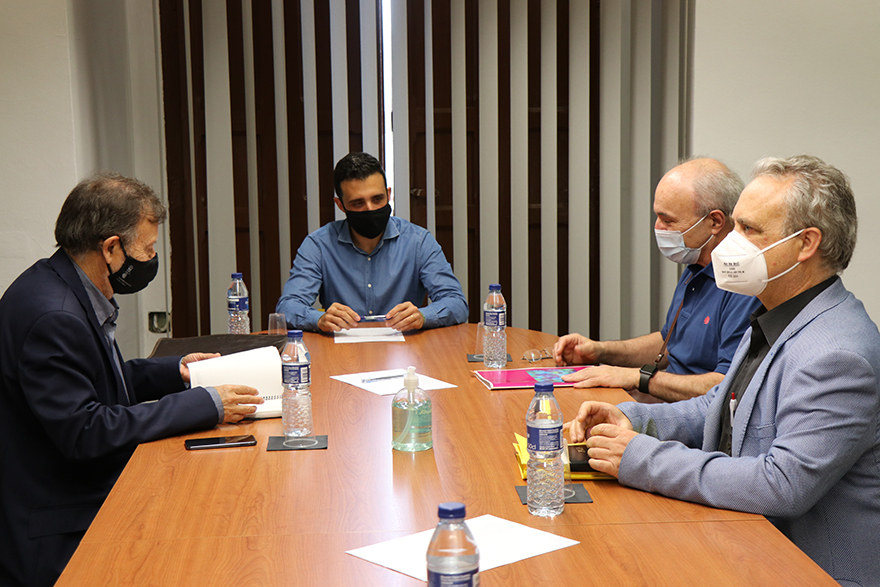 L'Ajuntament aborda amb la Direcció General de Formació Professional les inversions que requereix l'IES Eduardo Merello