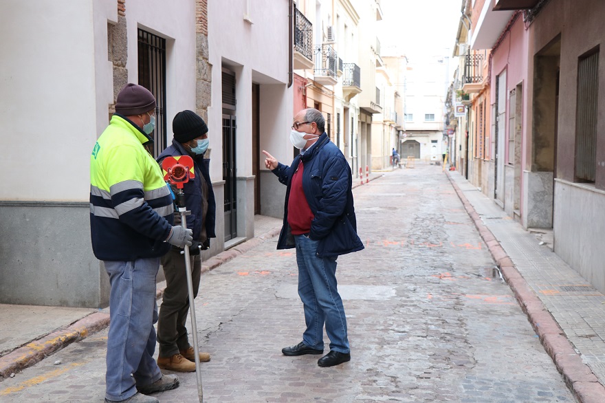 Aigües de Sagunt invertix 302.500 € a renovar les xarxes de sanejament i d'aigua potable del carrer Mestre Palanca