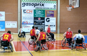 El pabellón José Veral ha acogido el torneo triangular de baloncesto adaptado