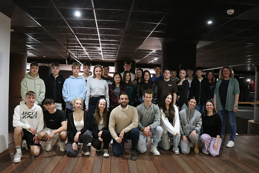 El Ayuntamiento de Sagunto ha recibido a un grupo de alumnado alemán 