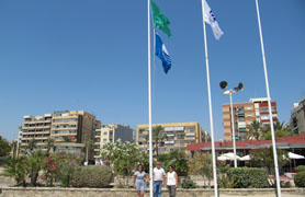 Las banderas azules ya ondean en las playas de Puerto de Sagunto, Almardà, y Corinto 