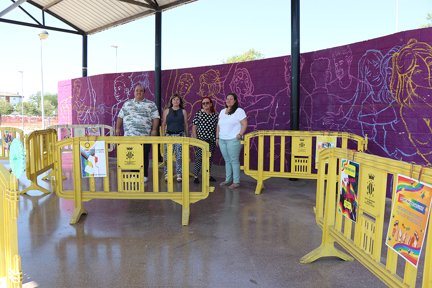 La concejalía de Políticas LGTBIQ+ inaugura la exposición de carteles de la Semana del Orgullo