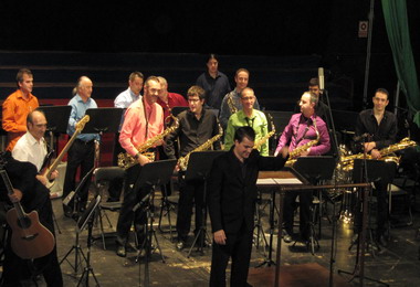 La Big Band de la Unión Musical Porteña y la Sum Big Band Museros actuarán este domingo en el Teatro Begoña