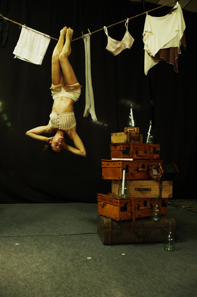 L’Off Romà oferirà demà l’espectacle de màgia i circ ‘Bowa’