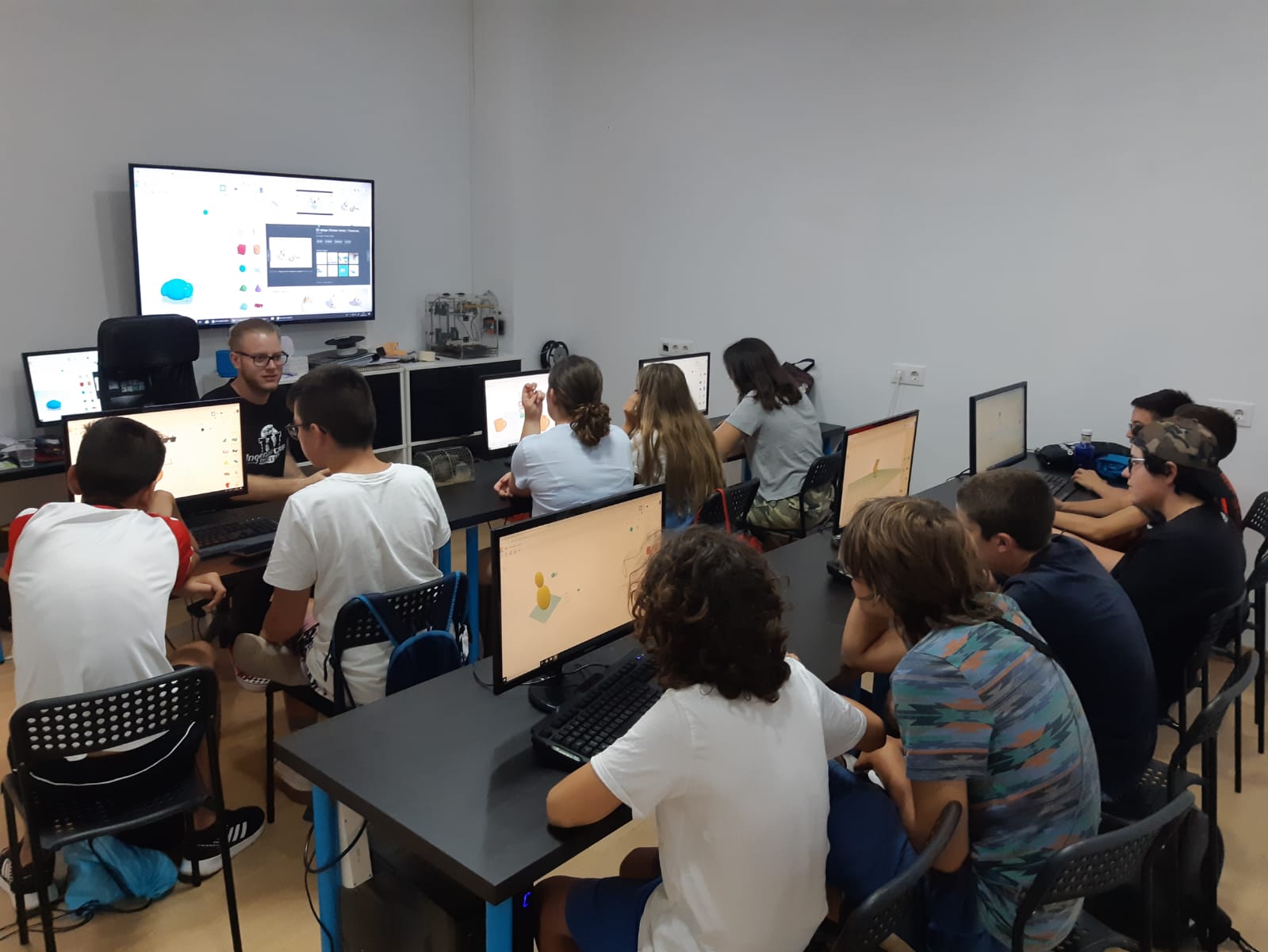 Nuevas experiencias y conocimientos en técnicas de modelado 3D para los más jóvenes