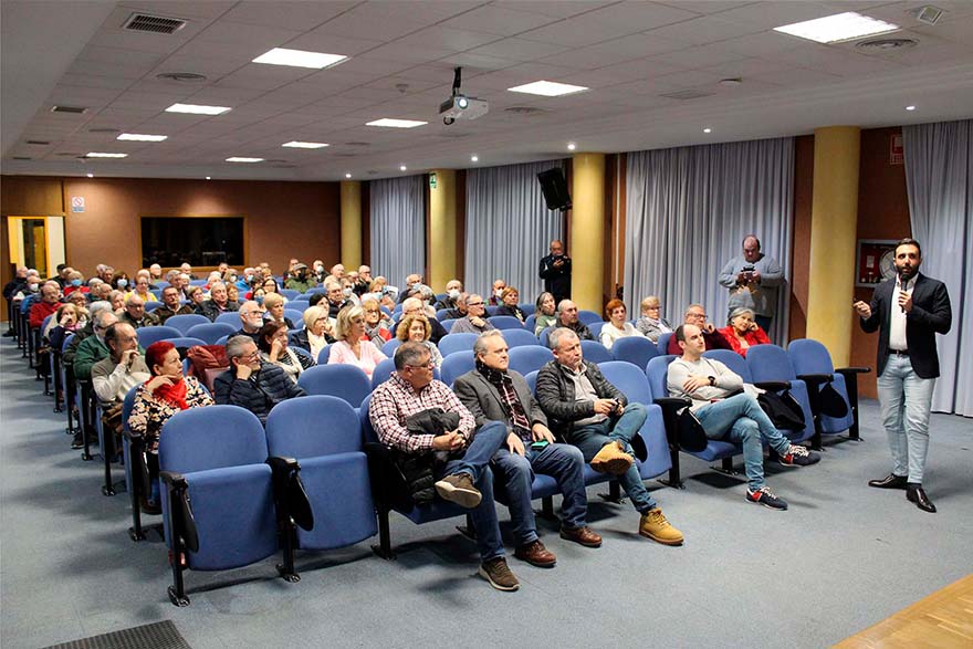 L'Ajuntament informa les persones usuàries sobre els avanços del projecte del futur Centre de Dia i CEAM
