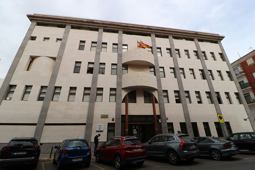 El pleno aprueba estudiar la viabilidad de convertir el actual edificio de los juzgados en vivienda asequible