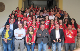 El Ayuntamiento de Sagunto recibe a las campeonas del BM Morvedre después de su ascenso
