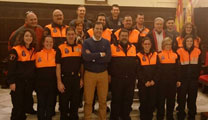 El alcalde del Ayuntamiento de Sagunto reconoce la labor de los voluntarios de Protección Civil y les entrega su nueva equipación