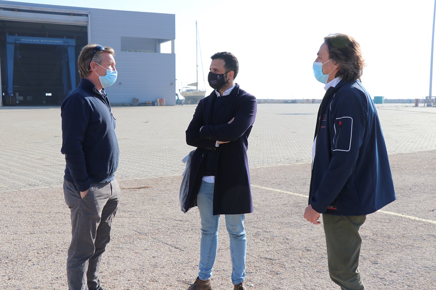 L'alcalde visita les instal·lacions d’Ibaizabal en el port marítim de Sagunt