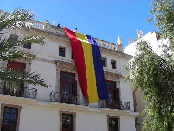 L'Ajuntament de Sagunt ha organitzat el I Festival FoodTruckMurbiter els dies 27, 28 i 29 de maig