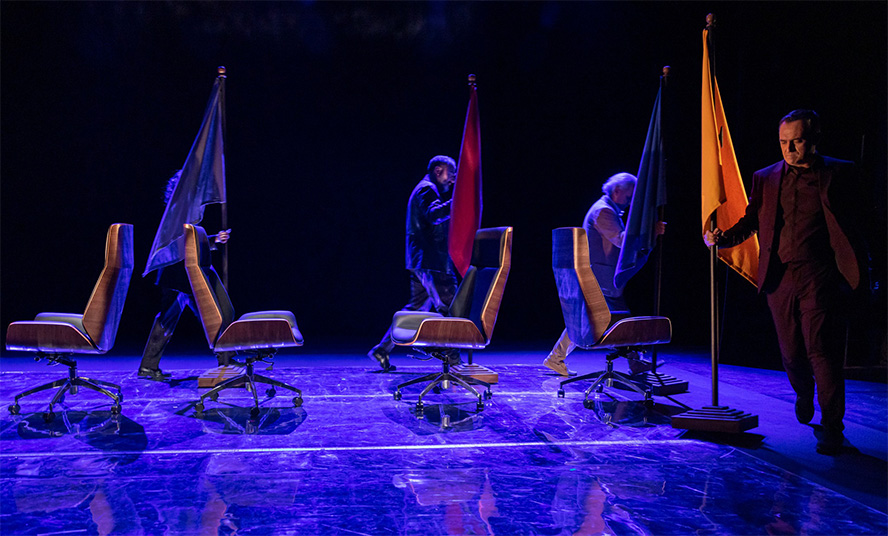 CRIT Companyia de Teatre interpreta la seua obra La Corporació