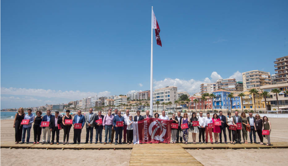 Las playas de Sagunto vuelven a recibir la bandera Qualitur 