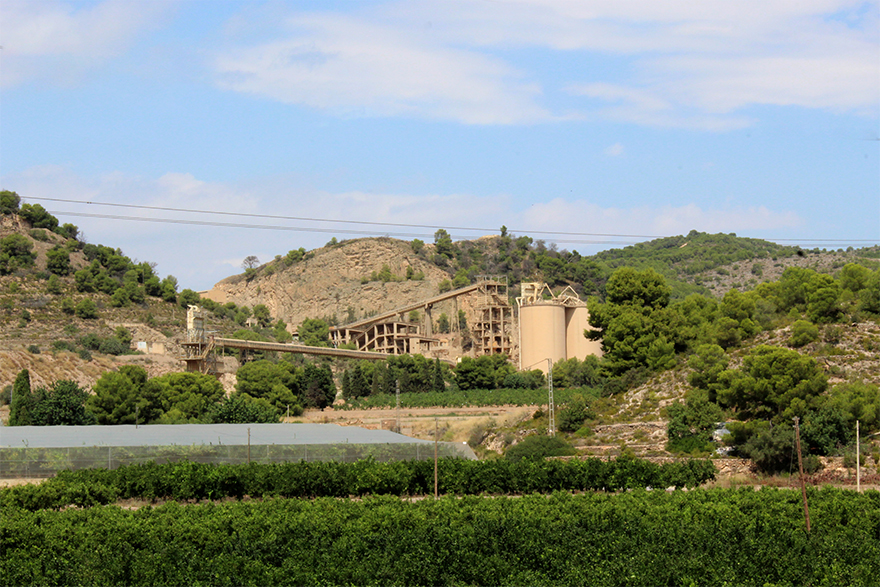 El Suprem rebutja el recurs de Lafarge i la sentència que dona la raó a l'Ajuntament sobre l'expedient de restauració del perímetre de la pedrera Salt del Llop passa a ser ferma