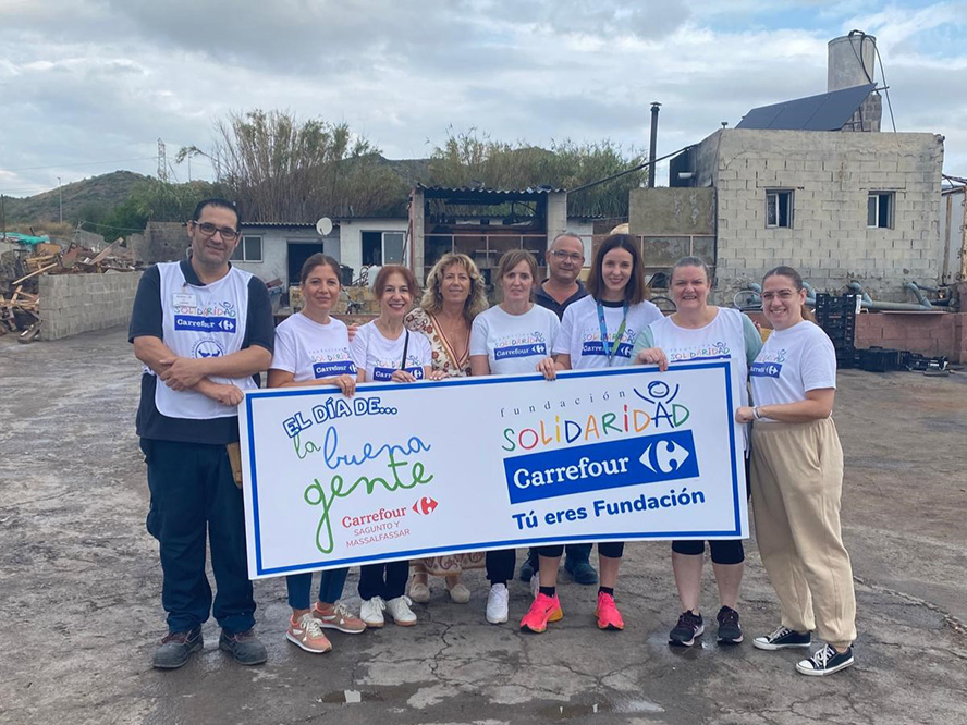 Serveis Socials i Carrefour col·laboren per a ajudar persones en situació de vulnerabilitat