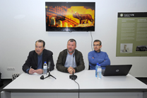 La presentació del nou llibre de Santiago Posteguillo ompli la Via del Pòrtic