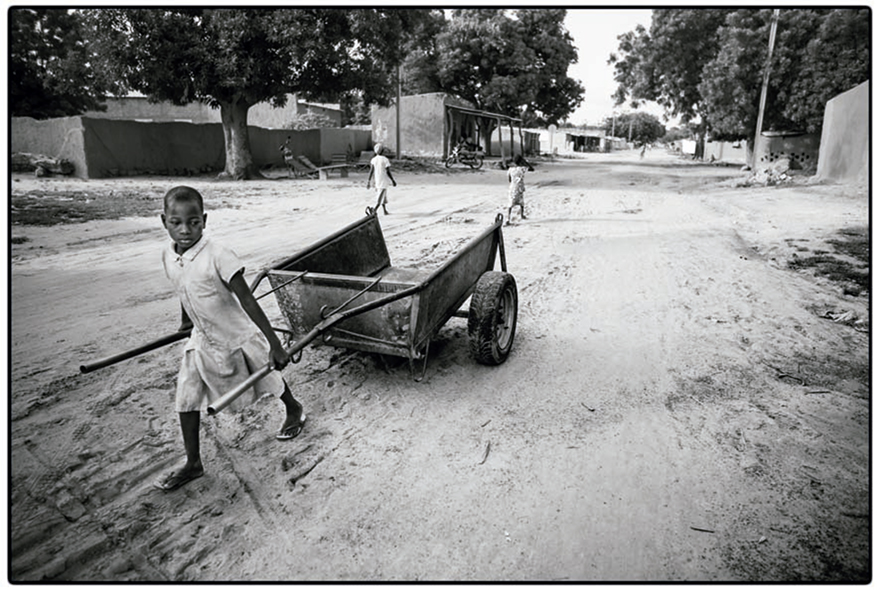 'Homo Artifex', un projecte d'inclusió i empatia a través de la fotografia de Denis Ponté a Sagunt