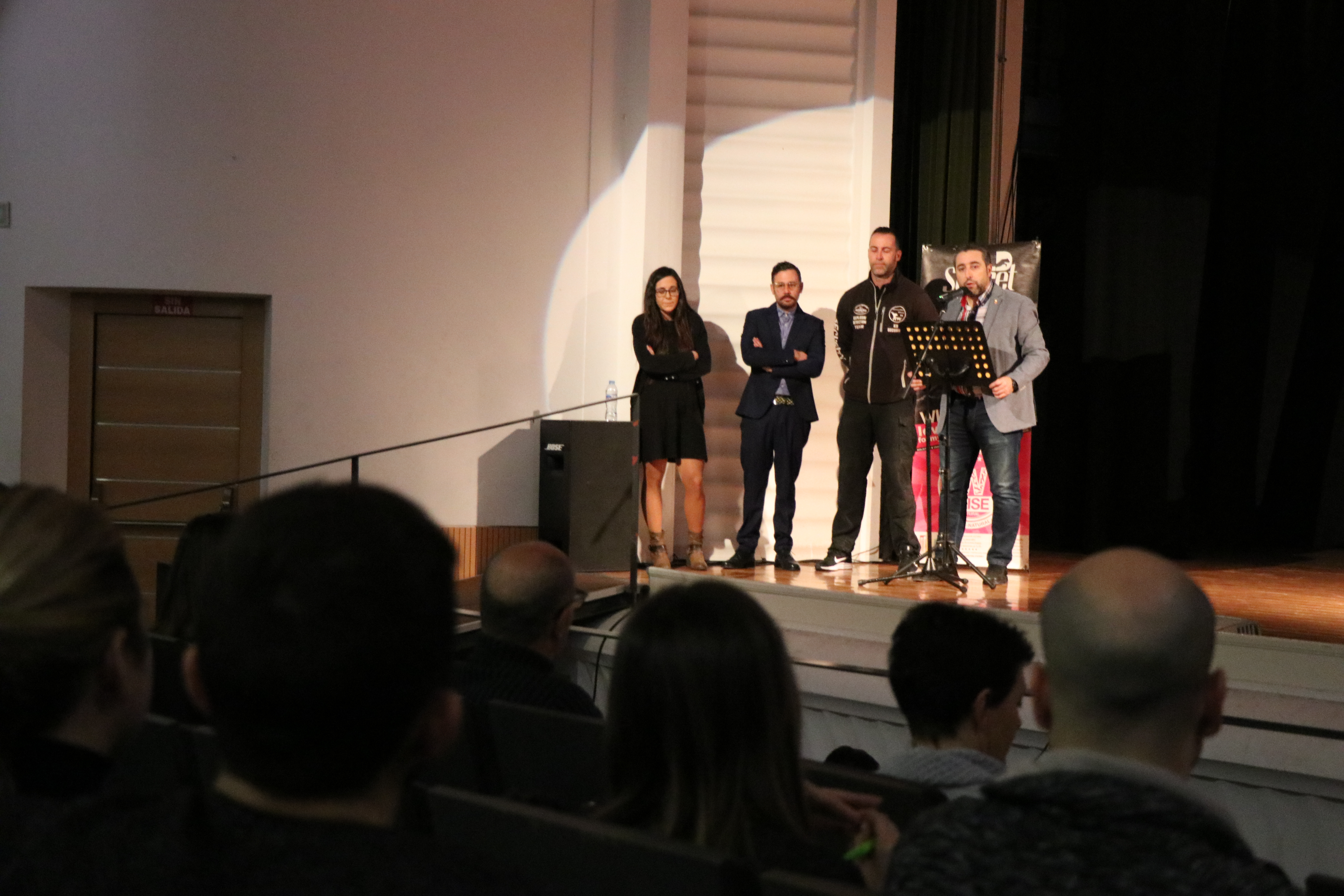 L'Ajuntament de Sagunt inaugura els cursos gratuïts sobre educació canina per a millorar la convivència