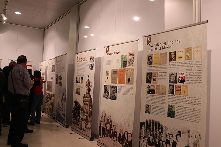 El Centre Cultural Mario Monreal acull l'exposició "Escriptors valencians de l'exili"