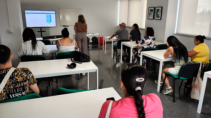 Empieza una formación sobre limpieza en espacios abiertos e instalaciones industriales del programa municipal Itinerarios de Inclusión Social