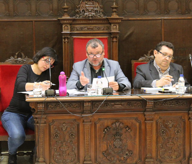 El pleno aprueba por unanimidad la Declaración Institucional contra los Presupuestos Generales del Estado