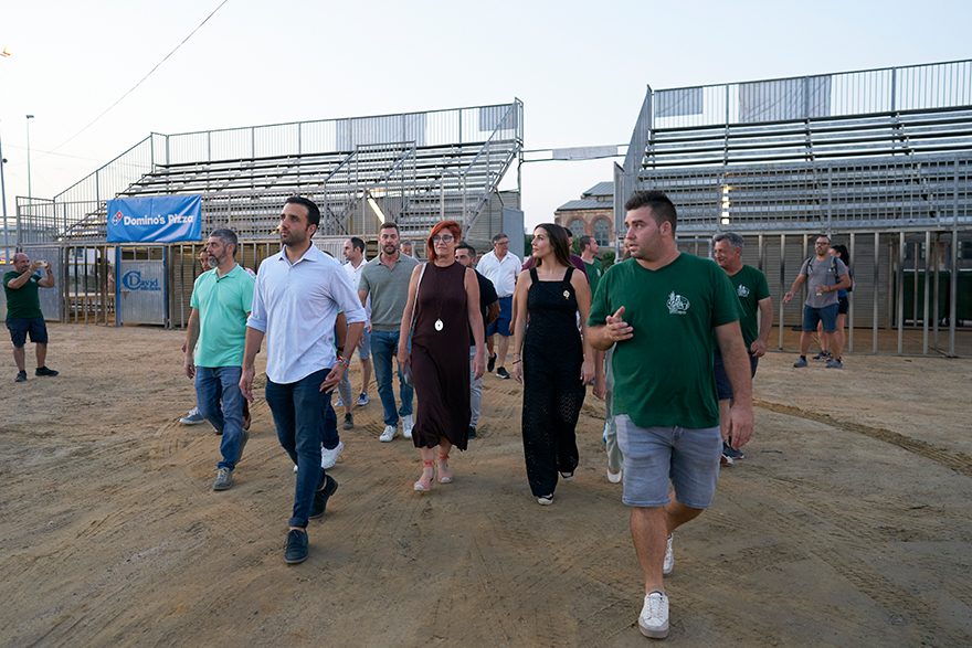 Tot preparat per a l'inici oficial de les festes patronals del Port de Sagunt
